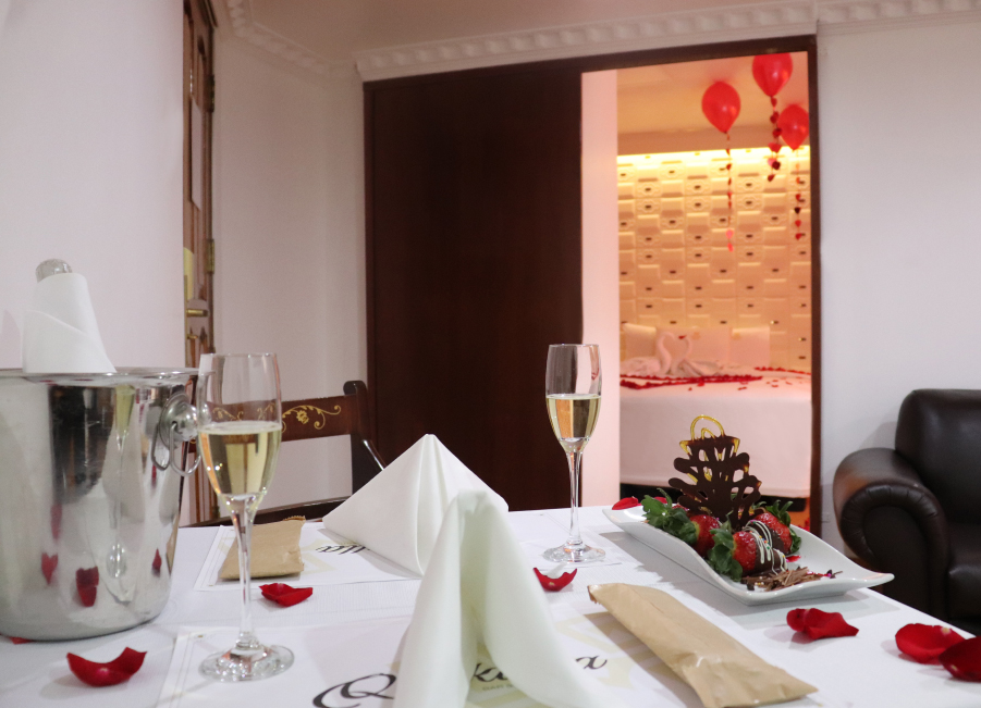 900 px x 650 px Slide detalle otros-04 Noche romántica - Hotel Inkari Suites