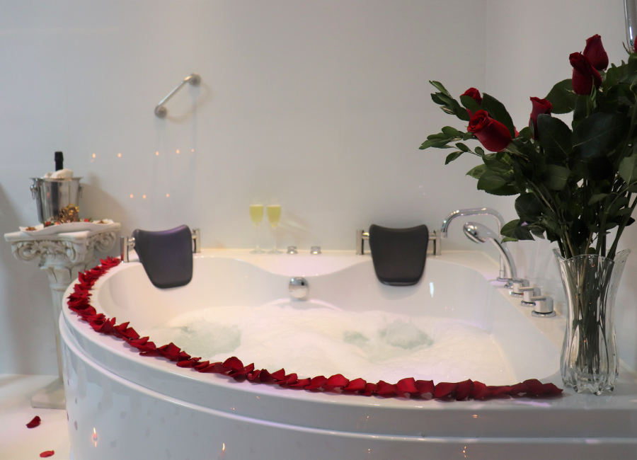 900 px x 650 px – Página web Slide detalle – Noche romántica-01 Noche romántica - Inkari Suites Hotel